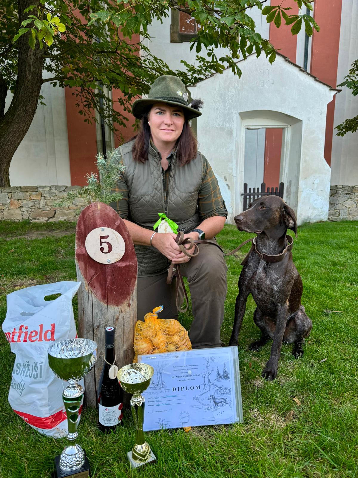 Katja Hartmann mit Anni vom Schradenwald